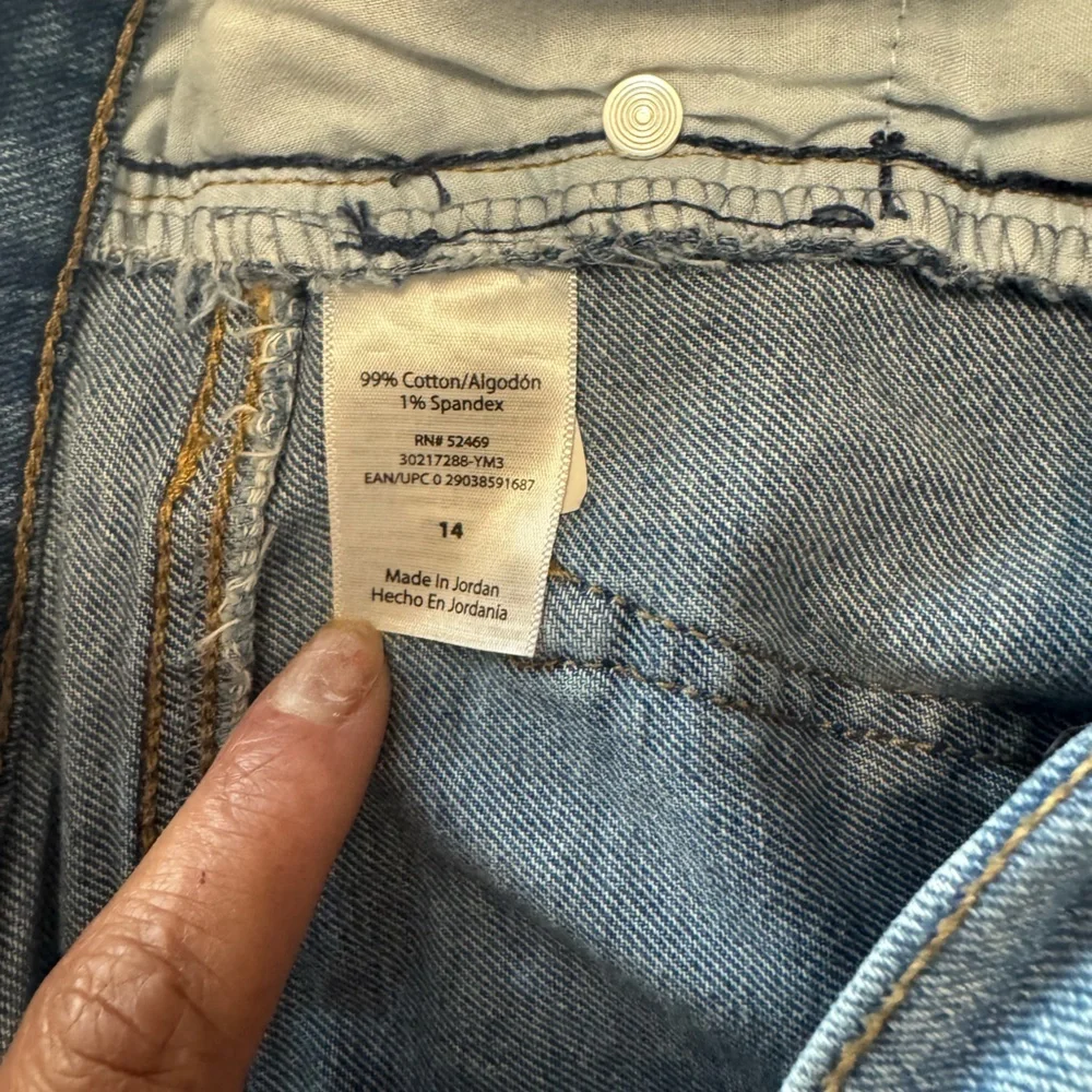sofia by sofia vergara Light Blue High-Rise Denim Cutoff Shorts